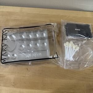 NEW-Mary Kay Disposable Consultant Plastic Makeup Sample Trays Sealed Pack Set